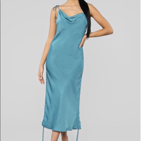 ❤️ FASHIONNOVA SLIP DRESS - Picture 3 of 11